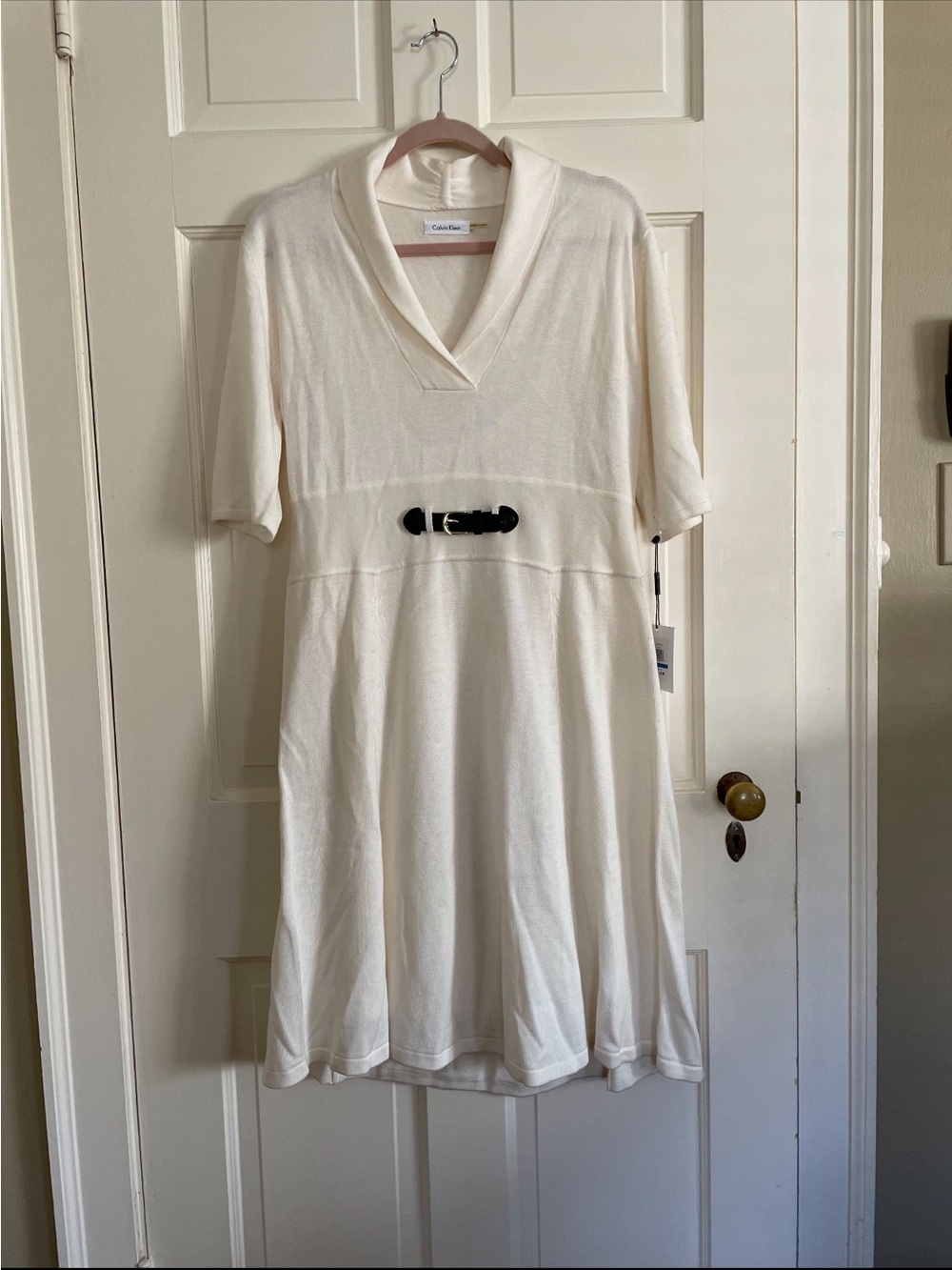 Calvin Klein Ivory Short-Sleeve V-Neck Dress with Black Waist Accent